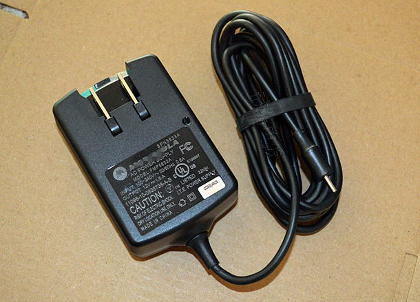 NEW Original FMP5632A Motorola XOOM Motorola XOOM MZ601 MZ604 MZ606 12V 1.5A Power Adapter